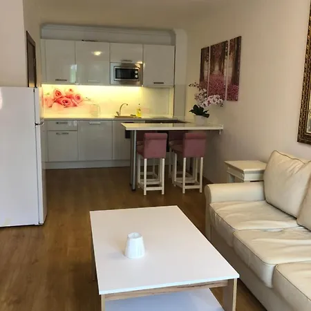 Luxurioese 2 Zimmerwohnung Mit Balkon/Spa/Pool Sunny Beach Апартамент Слънчев бряг