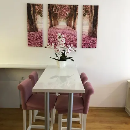 Апартамент Luxurioese 2 Zimmerwohnung Mit Balkon/Spa/Pool Sunny Beach